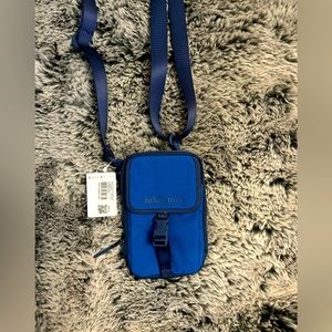 Lululemon cross body wallet